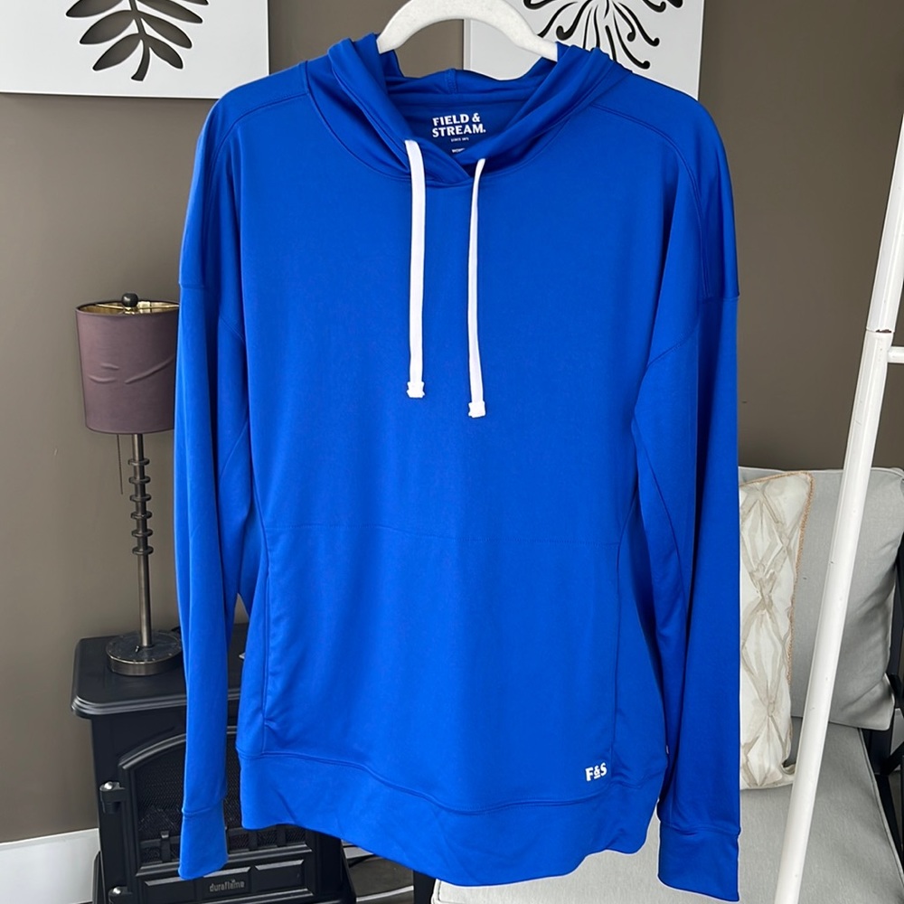 Field & Stream light weight hoodie Size L